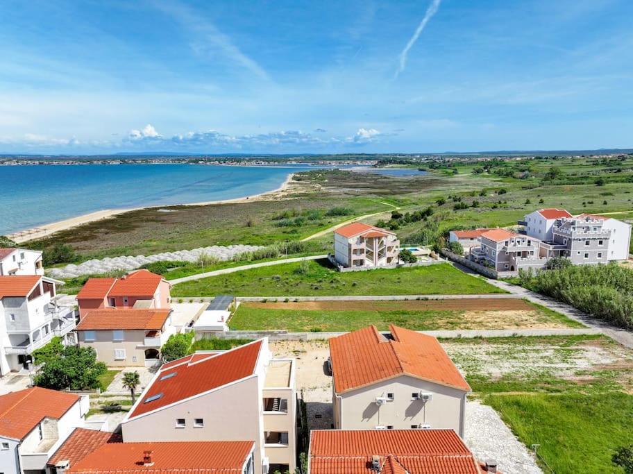 Villa Nika Nin Luaran gambar